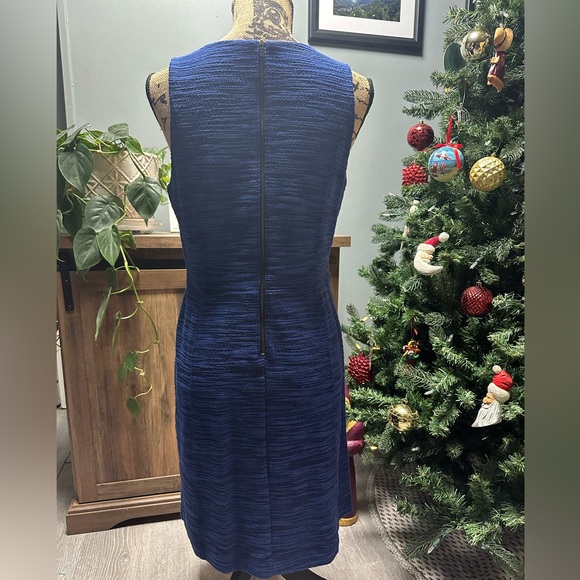 Women’s LOFT sleeveless dress. Size 8 Petite. - Picture 2 of 4